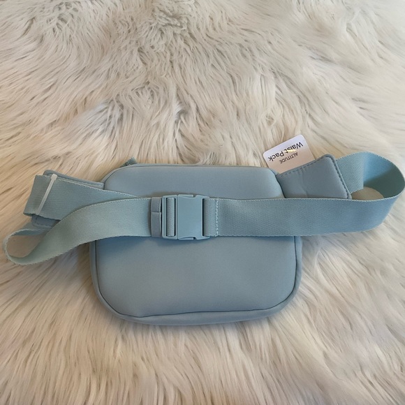 Gaiam Altitude Waist Pack / Belt Bag - NWT - Picture 9 of 10